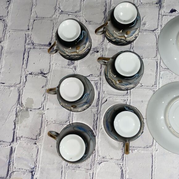 Vintage Moriage Dragonware Porcelain Tea Cups and Saucers (6) - Picture 8 of 12